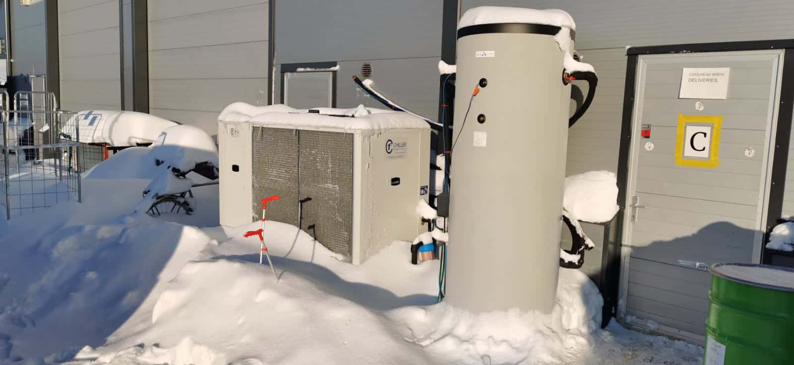 Glycol Cooling Systems: Correct Concentration, Commissioning and Control for UK Sites 1 Glycol Chiller in the Snow